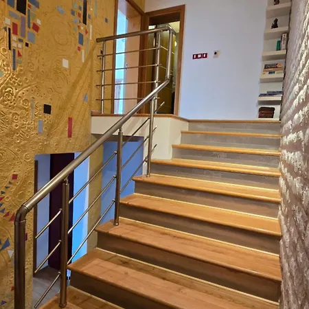 아파트 арт мезонет под тепето 플로브디프