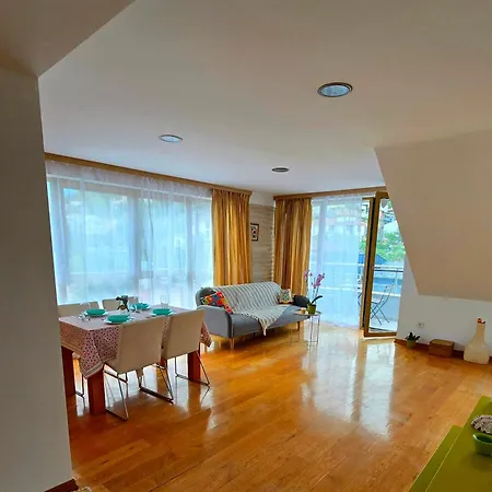 Apartment арт мезонет под тепето *