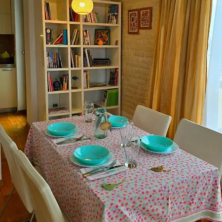 арт мезонет под тепето Apartment Plowdiw